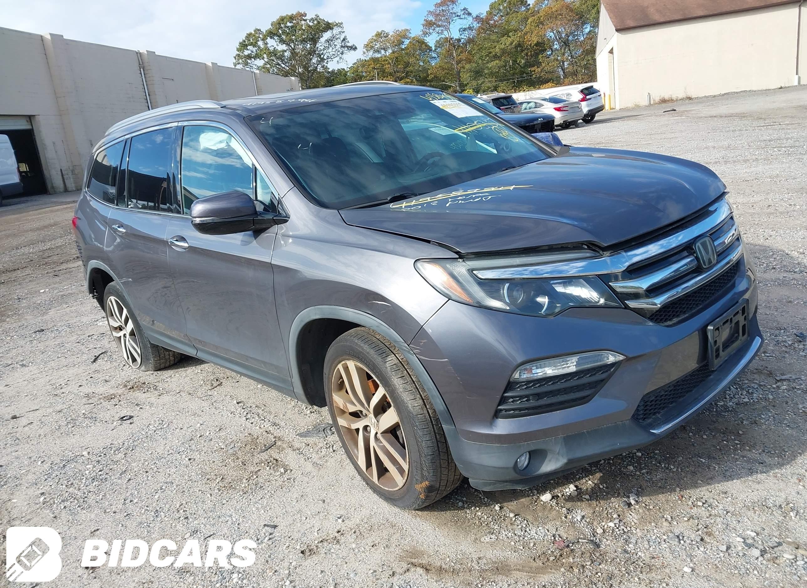 2018 Honda Pilot 4WD Elite's photo